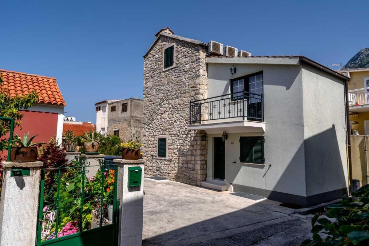 Apartments INN Baška Voda Exteriör bild